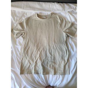 Croft And Barrow Large T-Shirt, Pre-Owned in Excellent Condition.